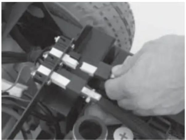 Trendmobil Hawaii - WARNUNG! Werden die beiden Batteriekabel oder der Zentralverbindungskabel vor der Zerlegung nicht getrennt, kann es bei weiterer Zerlegung zu einer dauerhaften Beschädigung Ihres Elektromobils führen. - 1