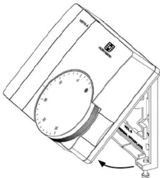 Horstmann HTT4 - Fitting the thermostat to the wall plate - 1