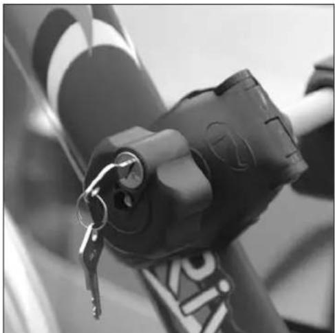 Unitec Alu Primus 75361 - Kupplungs-Fahrradträger gegen Diebstahl sichern: - 1