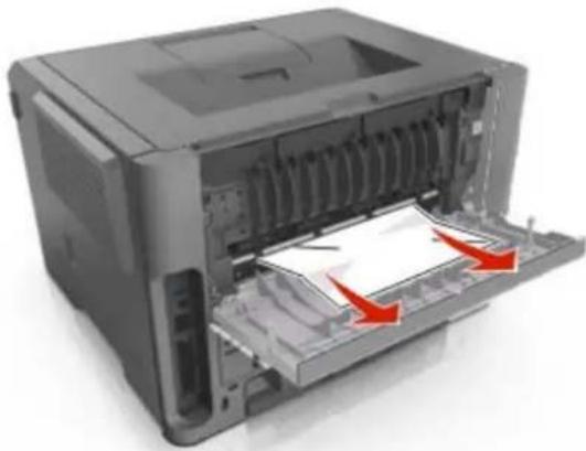 Develop Ineo 4000P - Ziehen Sie die hintere Klappe vorsichtig nach unten. - 3