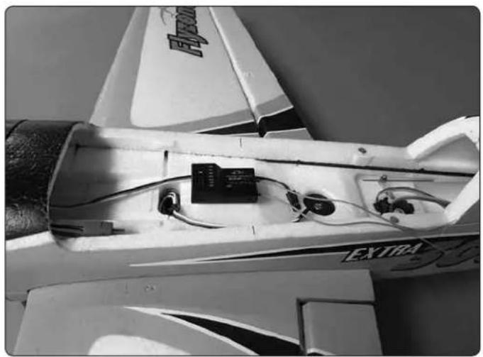 Flyzone Extra 300 SX - ASSEMBLY - 11