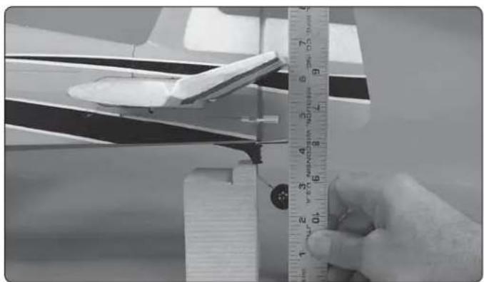 Flyzone Extra 300 SX - Check/Set the Control Throws - 3