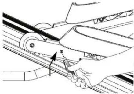 Precor EFX 5.21 - CAUTION: Always use the locking pin to secure the foot pedals when the EFX is not in use. - 1