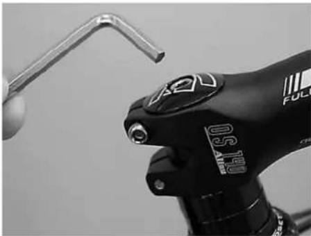 CENTURION Cross Line Pro 100 - Einstellen des gewindelosen Lenkungslagers (Aheadset) - 2