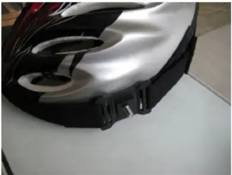 Quer KOM0558 - Mounting the camera on the helmet side: - 2
