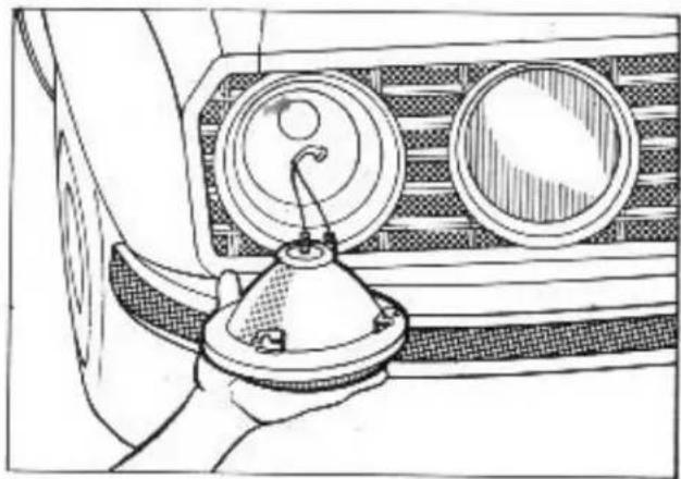 ALFA ROMEO 2300 (1978) - Faróis externos e interno - 2