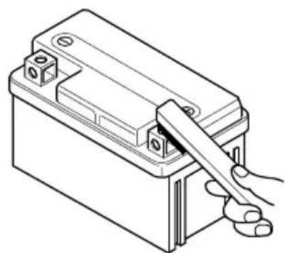 HYOSUNG GT250FI - © CLEAN OF BATTERY TERMINAL - 1