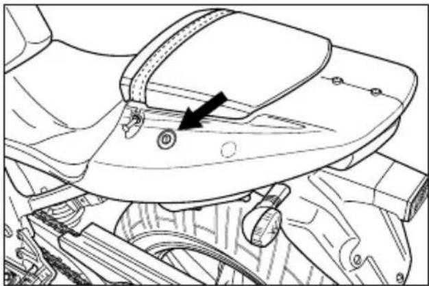 HYOSUNG Comet GT650S - SEAT LOCK - 1