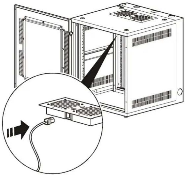 APC AR8207BLK - Einbau des Lüftereinsatzes - 4