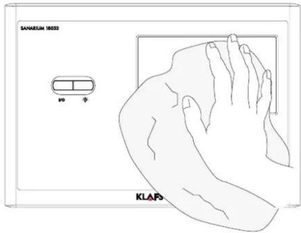 Klafs SaunaPUR 18040 - Touchscreen reinigen - 1