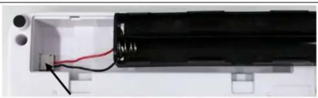 Kern MPD 250K100M - Batterien einlegen: - 2
