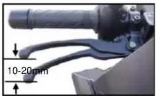 Keeway Silverblade 125i - Bremsen überprüfen - 1