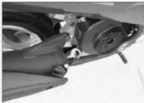 Bintelli Breeze 49cc - Checking and Changing the Engine Oil - 1
