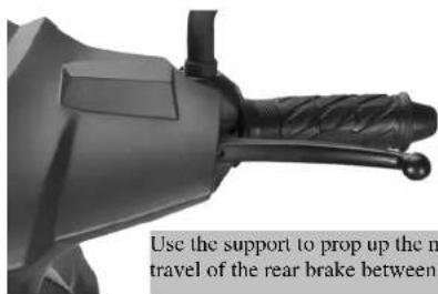 Bintelli Breeze 49cc - Service and Maintenance for the Rear Brake - 1
