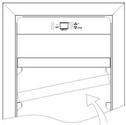 Coobinox WE 90 L - Herausnehmen der Regalbretter - 1