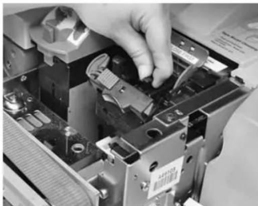 PITNEY BOWES DM900 - Changing the Printhead - 6