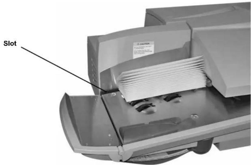 PITNEY BOWES DM900 - About Running Mail - 2