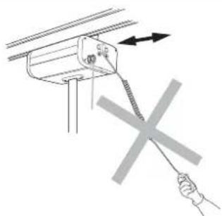 Liko Rall 242 ES R2R - Ensure that the lift strap is kept straight and stretched when it runs in and out of the lift motor. - 2