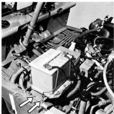 Linde H35 T - Dichtheit der Fahrhydraulik prüfen - 1