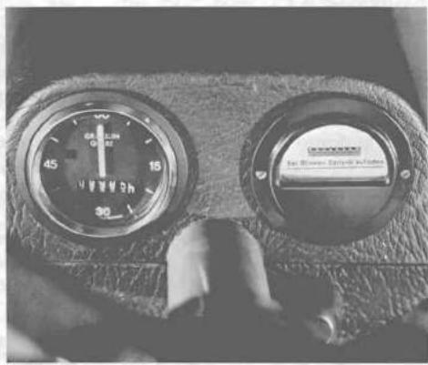 Linde E15 S - Betriebsstundenzähler (Abb. oben, rechts) - 1