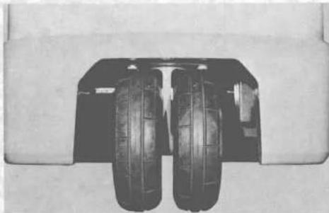 Linde E15 S - Wartung der Lenkachse - 1