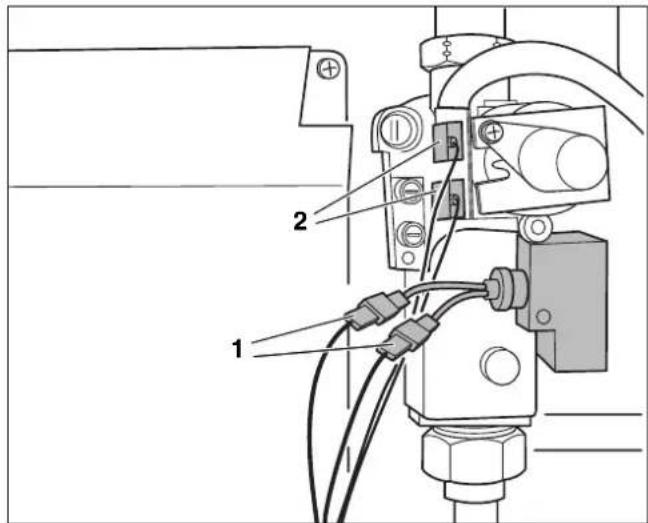 BUDERUS Logamax U124-K - Kabelanschlüsse der Gasarmatur prüfen - 1