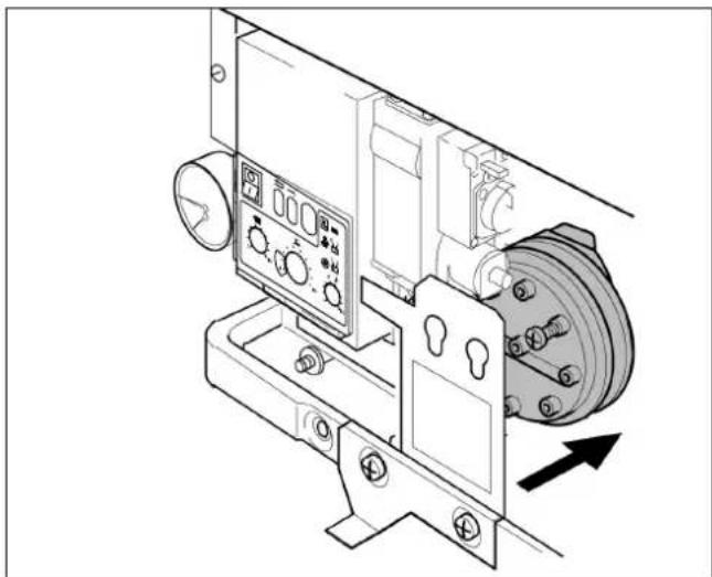 BUDERUS Logamax U112K - Differenzdruckschalter tauschen bei Logamax U122 (11 kW) - 1