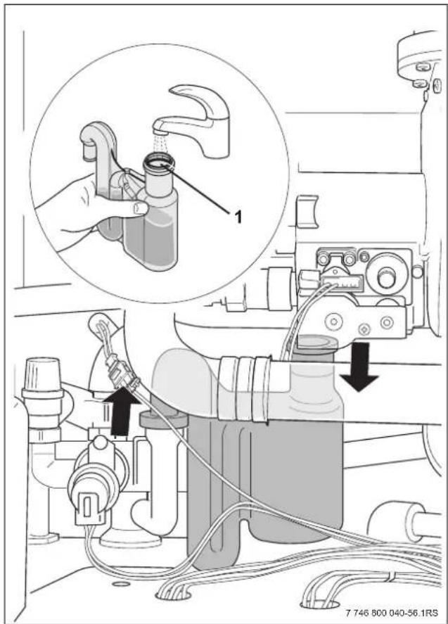 BUDERUS Logamax plus GB162-45 - Siphon mit Wasser füllen - 3