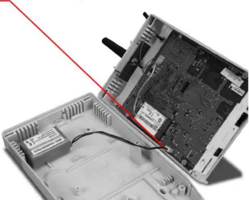 Digicom 3G SOHO - To connect the battery backup: - 2