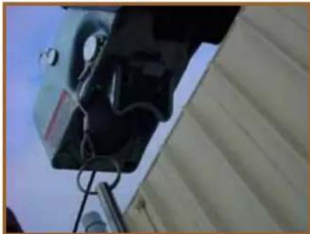 MASTERCRAFT X30 - To open the coupler equipped by UFP: - 2