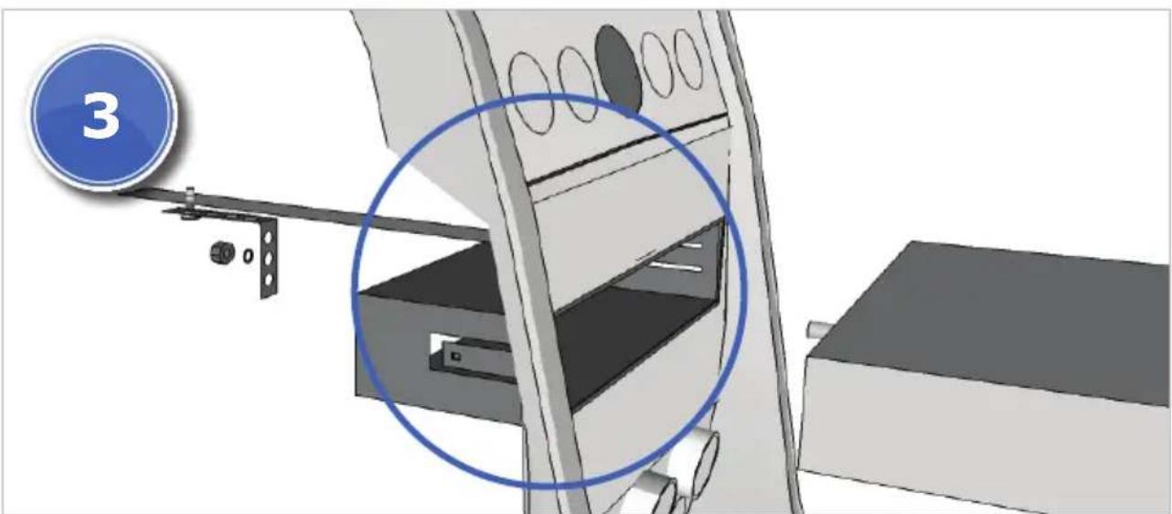 Xomax XM-VRSU4309BT V1 - Befestigung des Fixierbleches - 1