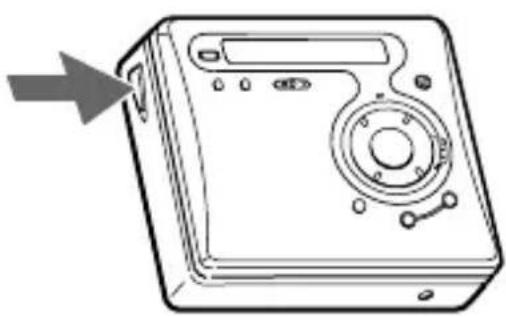 SONY MZ-G750PC - Inserire un MD. - 1