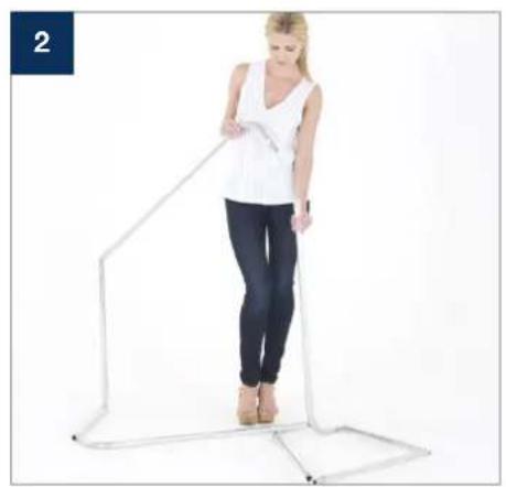 Lastolite LL LB7622 - Setting up the Panoramic Background - 2