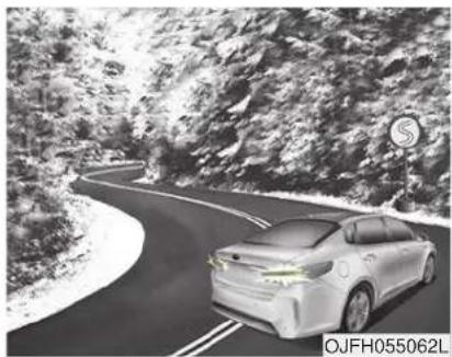 KIA Optima PHEV (2017) - WARNING - Sudden Vehicle Movement - 1