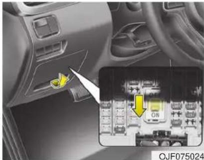 KIA Optima PHEV (2017) - Fuse switch - 1