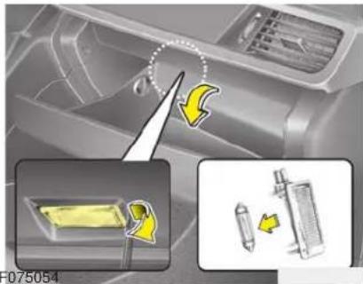 KIA Optima PHEV (2017) - Glove box lamp bulb replacement - 1