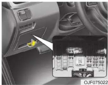 KIA Optima PHEV (2017) - Inner panel fuse replacement - 1