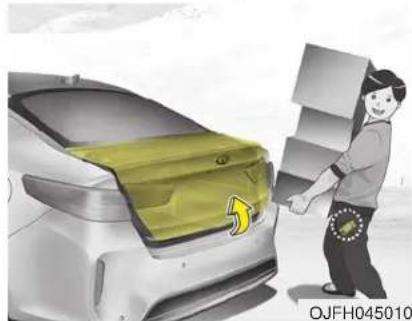 KIA Optima PHEV (2017) - SMART TRUNK (IF EQUIPPED) - 1