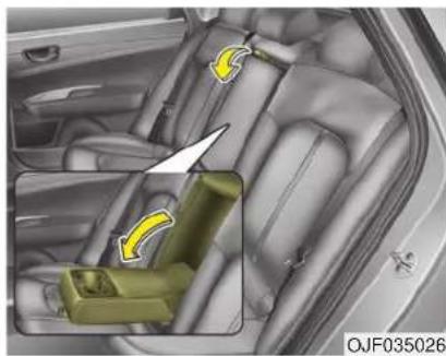 KIA Optima PHEV (2017) - Adjusting the height up and down (if equipped) - 2