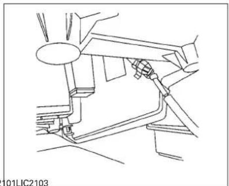 Technical line drawing of a mechanical assembly or connector (no text or symbols visible)