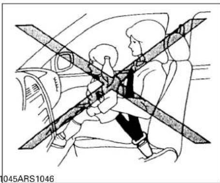 Line drawing of a person seated in a car with a double-headed arrow indicating seatbelt, no text or symbols present