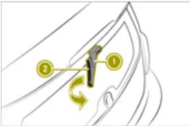 SMART Fortwo Cabrio Electric Drive (2018) - Changing the window wiper blades on the windshield - 2