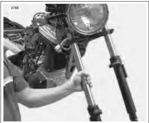 BUELL Blast (2004) - INSTALLATION - 1