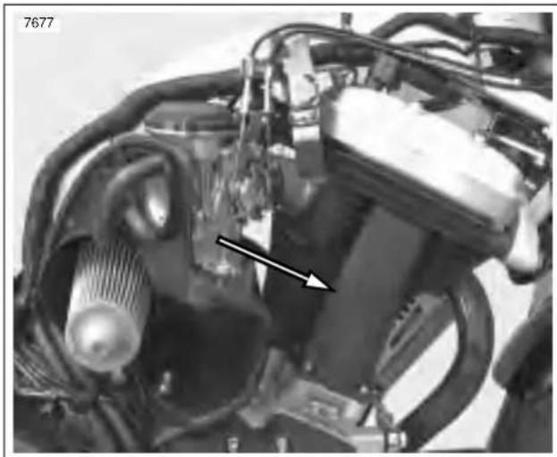 BUELL Blast (2004) - PUSH ROD COVER INSTALLATION - 1