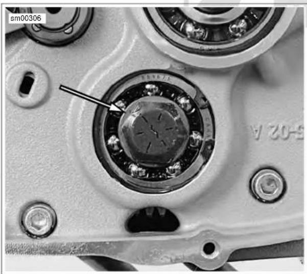 BUELL XBR Firebolt (2009) - RIGHT CRANKCASE REMOVAL - 1