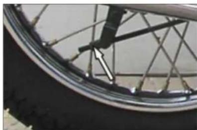 Royal Enfield Thunderbird Twinspark (2006) - b. Pedal Play adjustment (Play 25 - 30mm) - 1