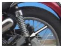 Royal Enfield Thunderbird Twinspark (2006) - Adjustment of rear gas shock absorber - 1