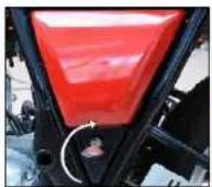 Royal Enfield Continental GT (2014) - REMOVAL OF BATTERY FROM THE VEHICLE - 1