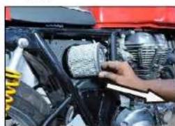 Royal Enfield Continental GT (2014) - AIR FILTER PAPER ELEMENT CLEAN AND REFIX : EVERY 3000 KMS - 4