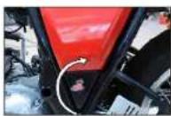 Royal Enfield Continental GT (2014) - TAIL LAMP BULB REPLACEMENT - 1